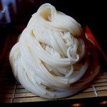 稲庭うどん 瀧さわ家 - 立派な稲庭うどん♪
      美味！