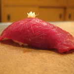 寿司 向月 - ミンク鯨　赤身　秋田