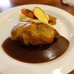 キッチン ノム - チーズハンバーグ