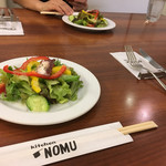 キッチン ノム - 平日ランチのサラダ