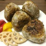 ごっそ - ちりめんじゃことゴマの焼きおにぎり