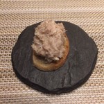 SUGALABO - アミューズ 2
      豚肉のリエット