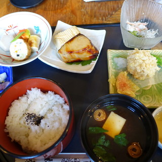 西本願寺 お西さん 周辺でおすすめの美味しい和食をご紹介 3ページ目 食べログ