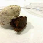 ウシマル - 広茸のムース チョコ