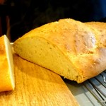 ウシマル - 焼きたてパン