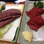 柿島屋 - ハム/馬刺し（上）