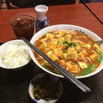 Shou Chan - ✨麻婆ラーメン定食✨
                        ＆紹興酒❤
                        
                        ※箸は縦に来た~