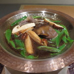 日本料理 幸庵 - 松茸、アワビタケ、黒毛和牛、九条ねぎのすき煮アップ