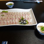 鰻の刺身、2300円～