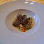 レストラン サンパウ - クスクス、子羊、ナツメヤシとズッキーニ