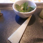 レストラン サンパウ - クレソンとヘーゼルナッツ　セラット デル テゥリアド（牛）