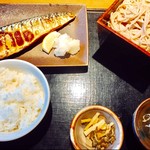 徳樹庵 - 皆様こんにちは。
            
            リースナブルな
            定食いただきました。
            塩鯖の炙り焼きランチ760円
            美味しかった。
            m(_ _)m