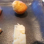 レストラン サンパウ - ヴェルジュのマドレーヌ　スティルトン（牛）