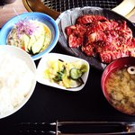 Yakiniku Dainingu Ushiwakamaru - 上州牛カルビセット￥９８０（ランチ）