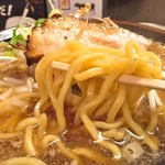 Smile - しょうゆラーメン麵リフト