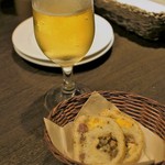 生ハムとワインのお店 piglet - 生ビール＆お通し