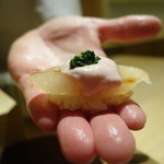 寿しの吉乃 - ☆昆布締めカワハギ　濾した肝ソース☆