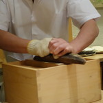 寿しの吉乃 - ☆その場で鰹節を削ると良い香りが漂います☆