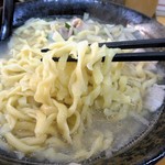 タンメンしゃきしゃき - タンメン（大盛）800 円、野菜大盛（無料）、ライス（11:00-15:00無料）