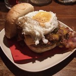 BEBE - この日のバーガー