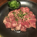 焼肉ダイニング甲 - 