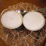 Tairyourioinoiranna - カノム・トゥイ　ココナッツと餅米のデザート2010年11月21日