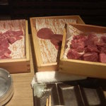 和牛焼肉食べ放題 肉屋の台所 - 飯田橋カルビ、極厚台所カルビ