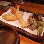 石臼挽き手打 蕎楽亭 - 天ぷら(活才巻海老、舞茸、茄子、獅子唐)