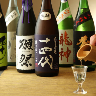 More than 20 types of local sake, including Juyondai, seasonal changes, and recommended items.