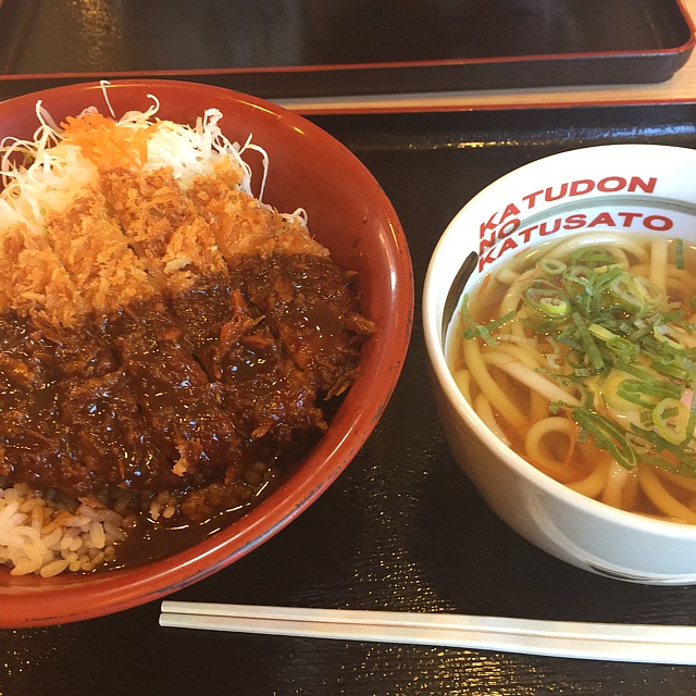 かつさと 豊橋中岩田店 運動公園前 かつ丼 かつ重 食べログ