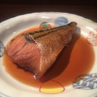ステーキ鉄板焼 しゅうえ - サバの醤油煮