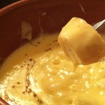 味ちゃん - サンギョプサルにトロトロチーズをくぐらせて♪