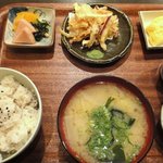 Gururiaruto - ALTO定食 基本セット ￥500 ＋小鉢（コールスローサラダ＋がんもどき）