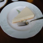 Aoi Rihatsukan Koubou Momo - ケーキセット（青いレモンのレアチーズ）