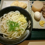 Hanamaru Udon - かけ中、とり天、おでん