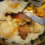 市場の厨房 - どんどん丼の中身