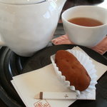 Charaku - 【2010.11】和菓子１品と紅茶