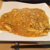 赤坂 四川飯店 - 限定20食の上海蟹とキノコのあんかけ焼きそば