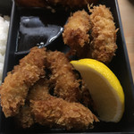 とんかつ春 - 小粒なれど8粒のカキフリャー
