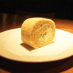 カフェ マメヒコ - 枝豆ロール(500円)