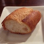 フレンチレストラン・プレジール - 最初のパン