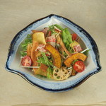 Kaisen To Teuchi Soba Tabito - 根菜のはりはりサラダ