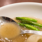 趙楊 - 【三大菌排翅（みくさきのことふかひれにこみ）】、金針菜（わすれなぐさ）