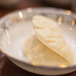 趙楊 - 【香辣川絲鴨（うしにくとしせんあひるにくせんぎりのきのこいため）、花捲（はなまき）