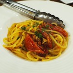夜景イタリアン＆肉バル GB  - 桜海老とドライトマトのペペロンチーノ