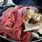 松茸屋 魚松 - 近江牛と松茸のすき焼き食べ放題