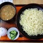 そば処きくち - ２玉のつけ麺、ボリュウム十分でしょう。