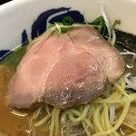 もんごいらーめん - チャーシューのアップ