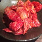 焼肉処　彩 - 和牛切り落とし肉皿100ｇ 780yen('14.05)