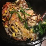 焼肉処　彩 - 石焼ビビンバ混ぜ混ぜ♪('15.09)